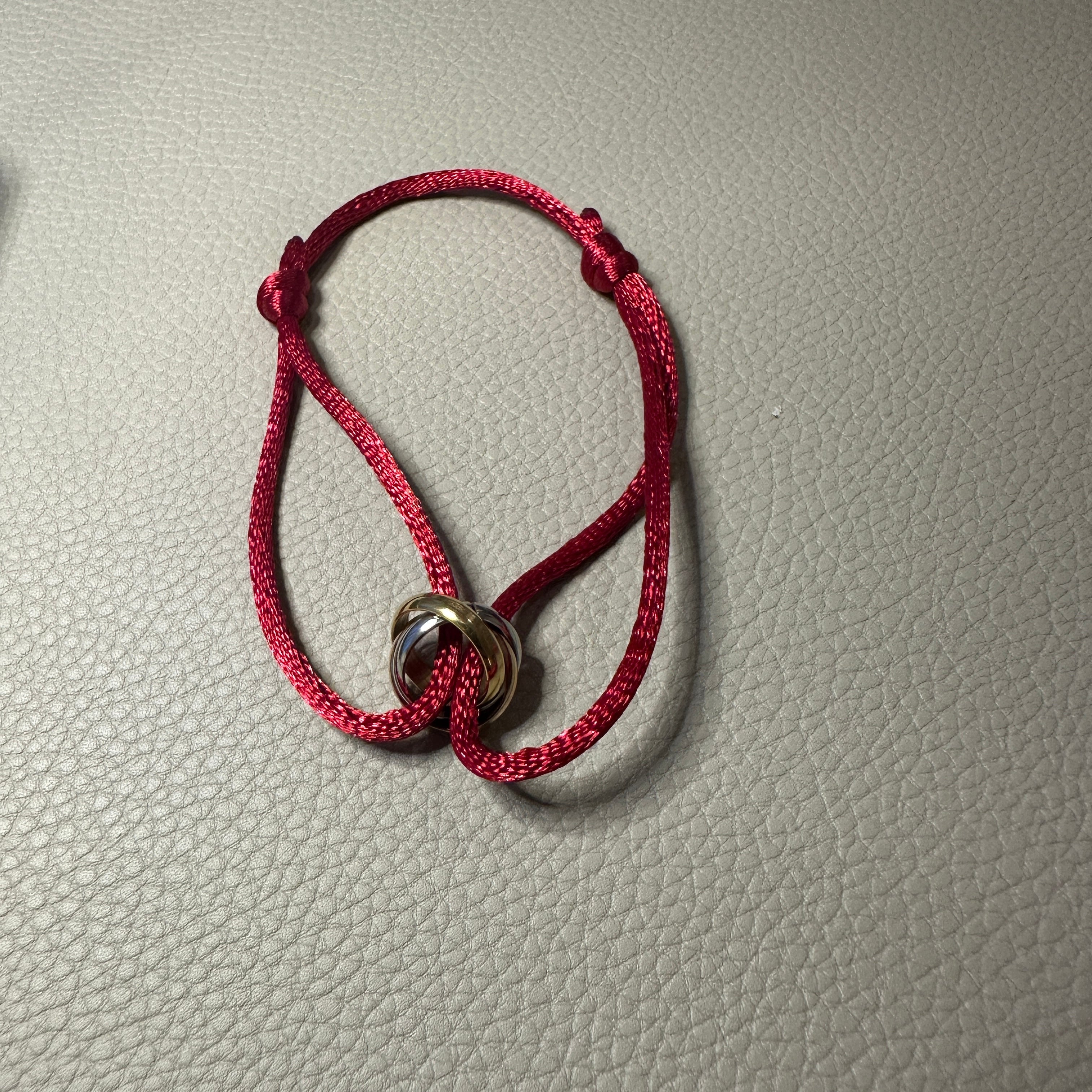 Début Doré Narukvica "Loop"